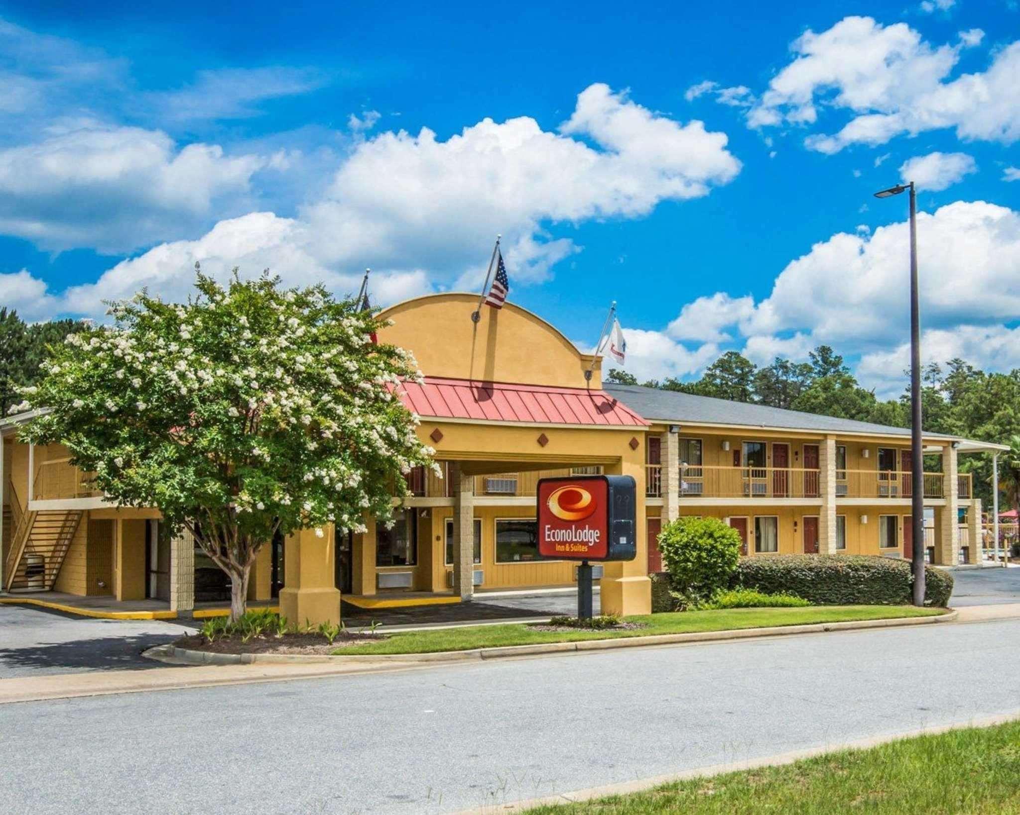 Econo Lodge Inn & Suites At Fort Moore Columbus Esterno foto
